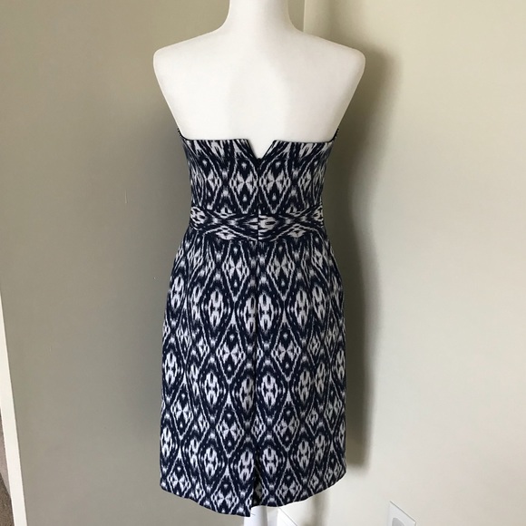 ⭐️ Banana Republic Ikat strapless dress 👗 - Picture 5 of 8
